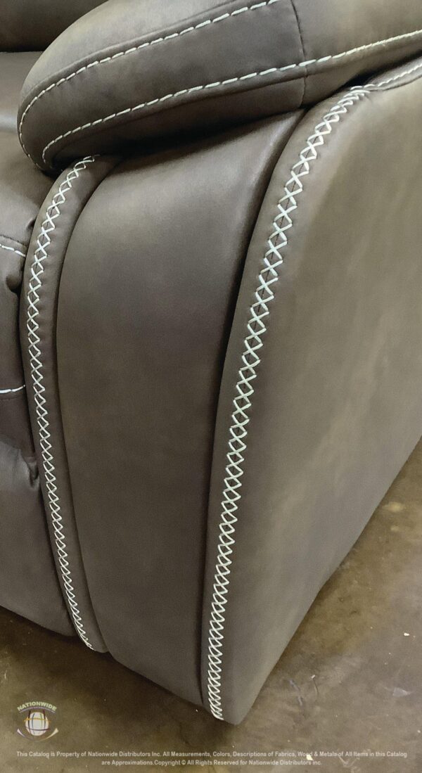 POWER RECLINER WITH USB PORTS